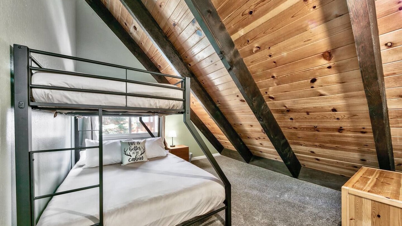 Photo of Bedroom in Pioneer Trail