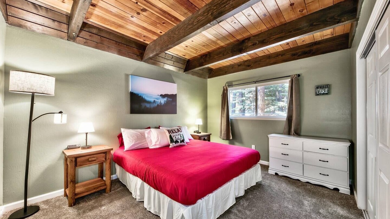 Photo of Bedroom in Pioneer Trail