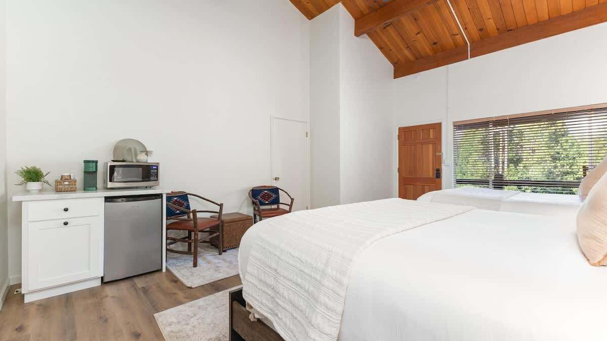 Photo of Bedroom in Springville