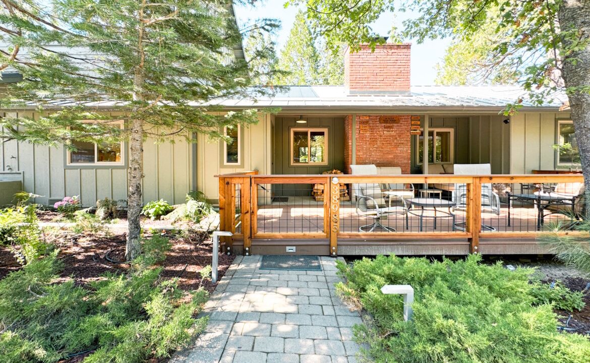Photo of Patio Balcony in Bass Lake
