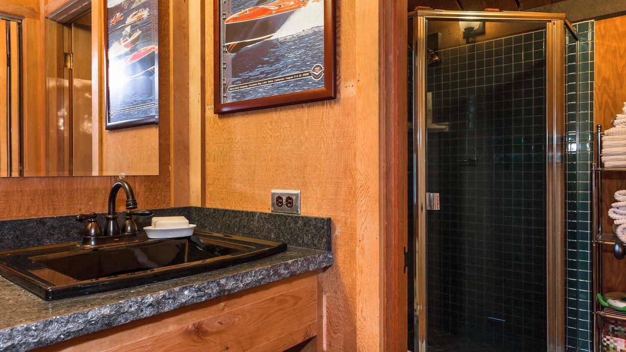 Photo of Bathroom in Lake Forest
