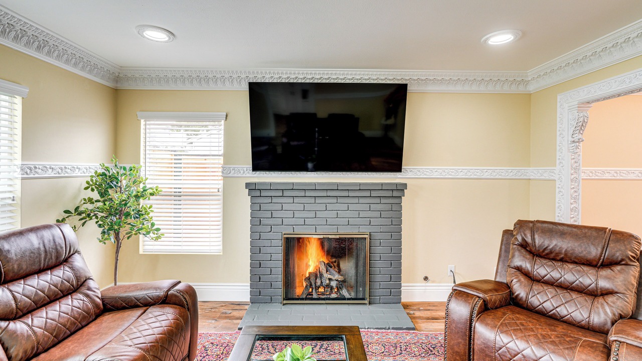 Photo of Livingroom in Del Rey Oaks