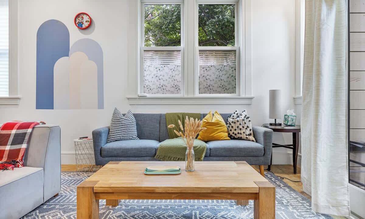 Photo of Bedroom in Downtown Berkeley