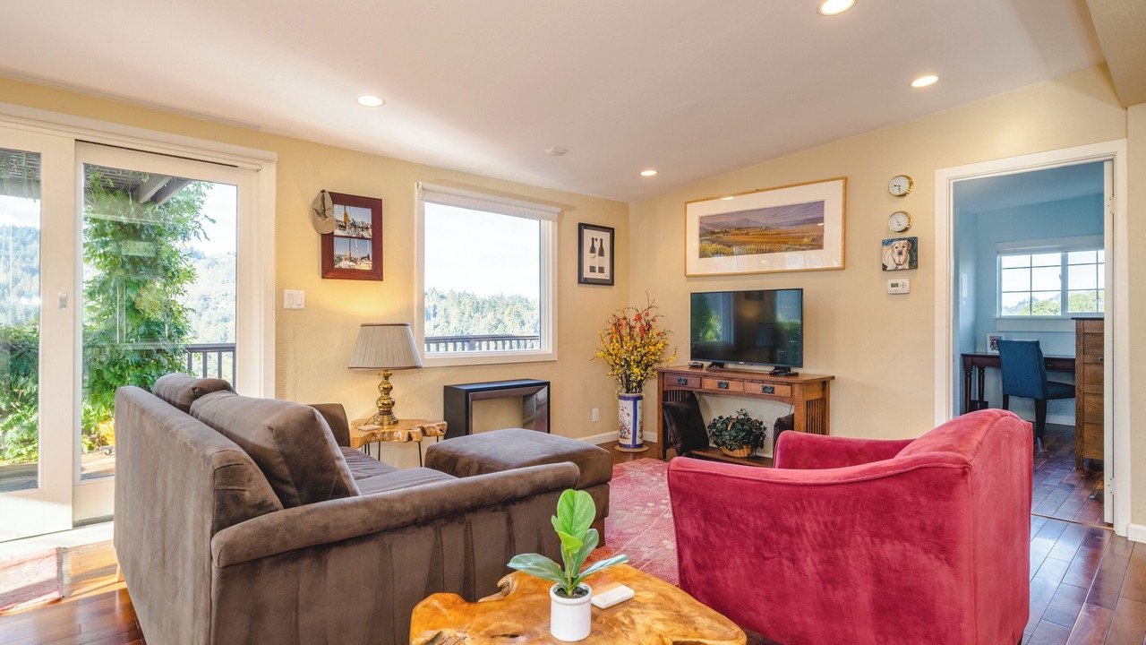 Photo of Livingroom in Woodacre