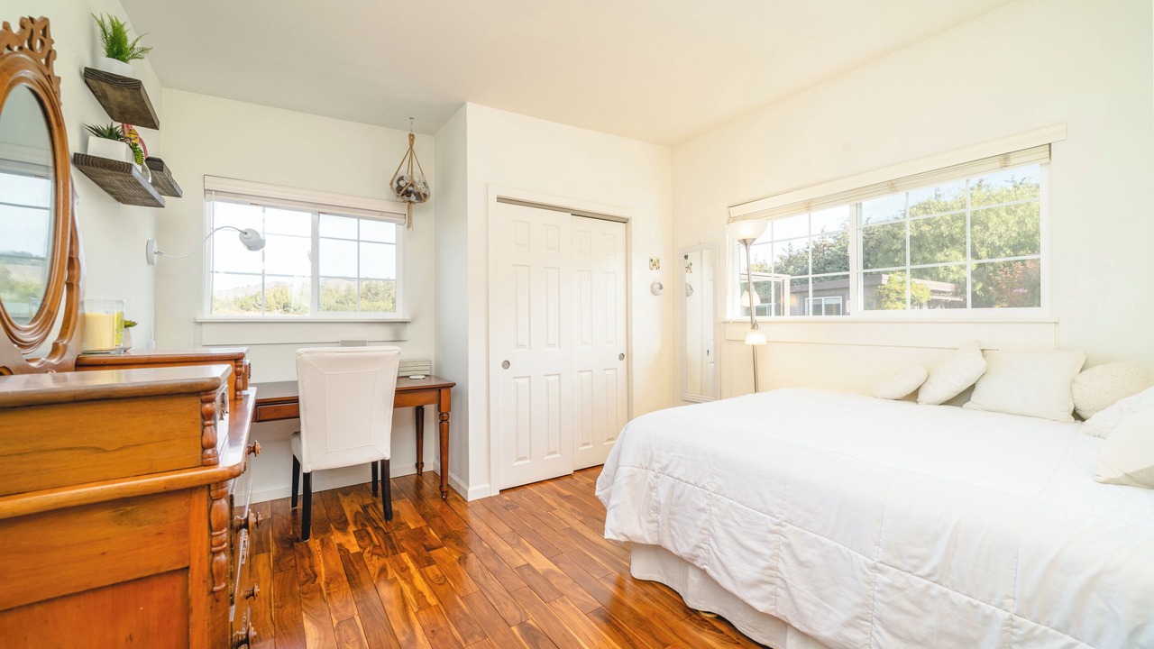Photo of Bedroom in Woodacre