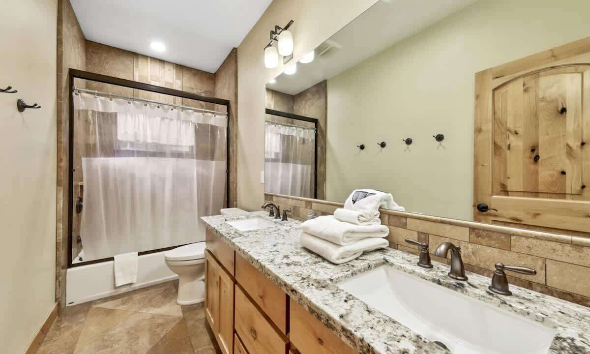 Photo of Bathroom in Pioneer Trail