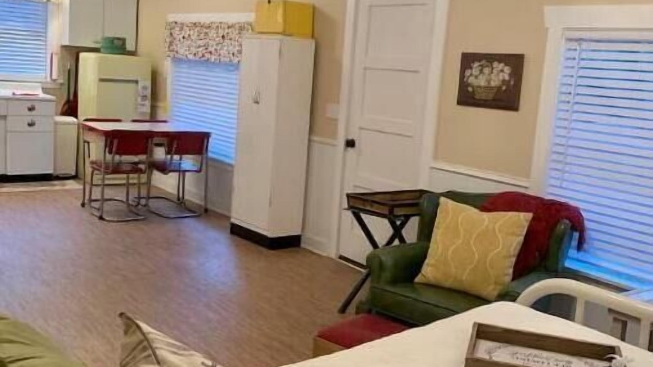 Photo of Bedroom in California Hot Springs