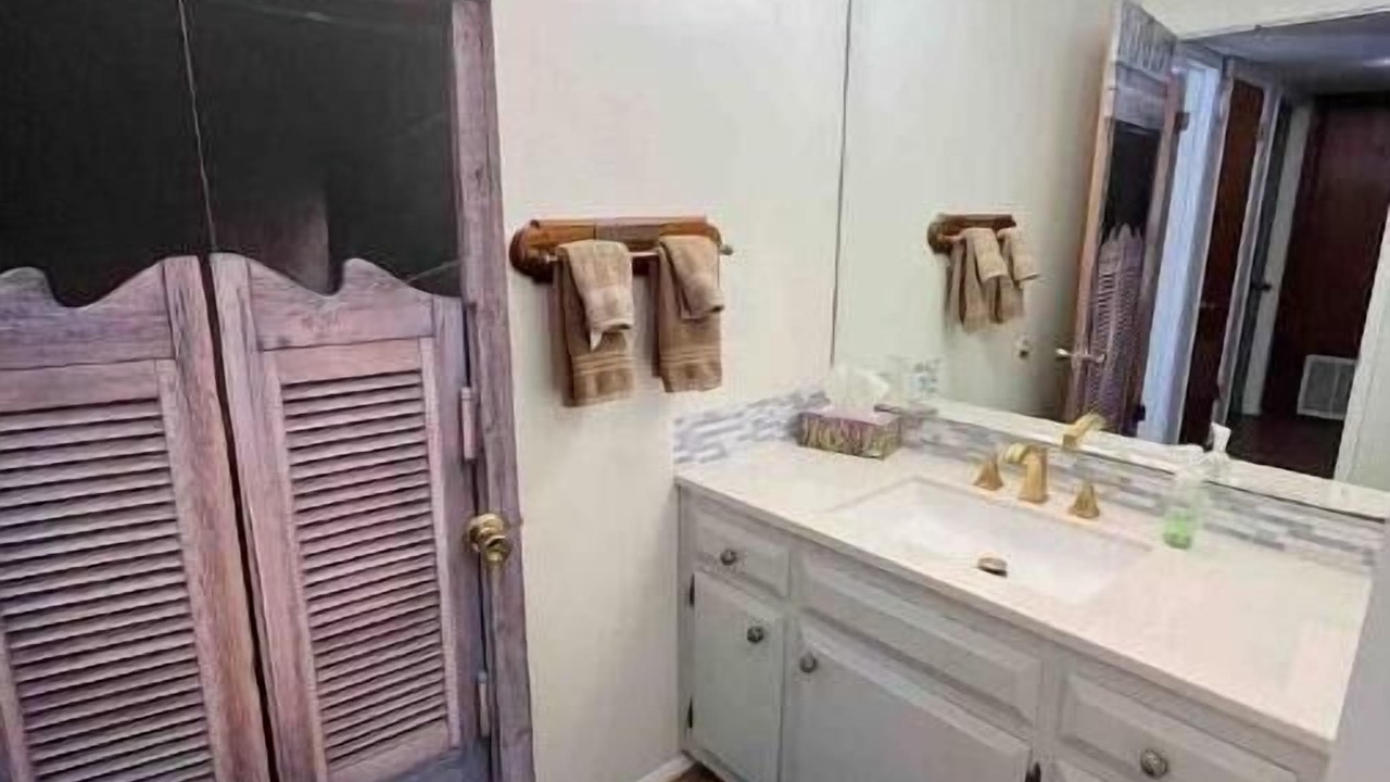 Photo of Bathroom in Mountain Mesa