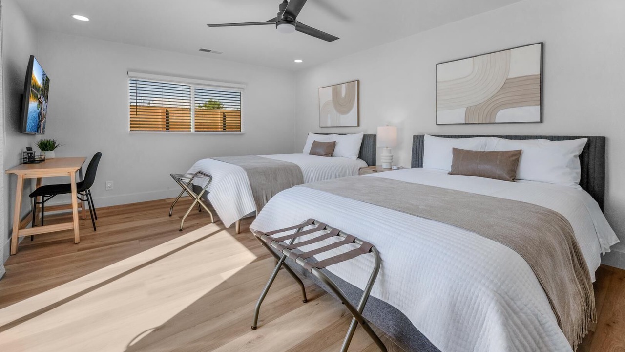 Photo of Bedroom in Raisin