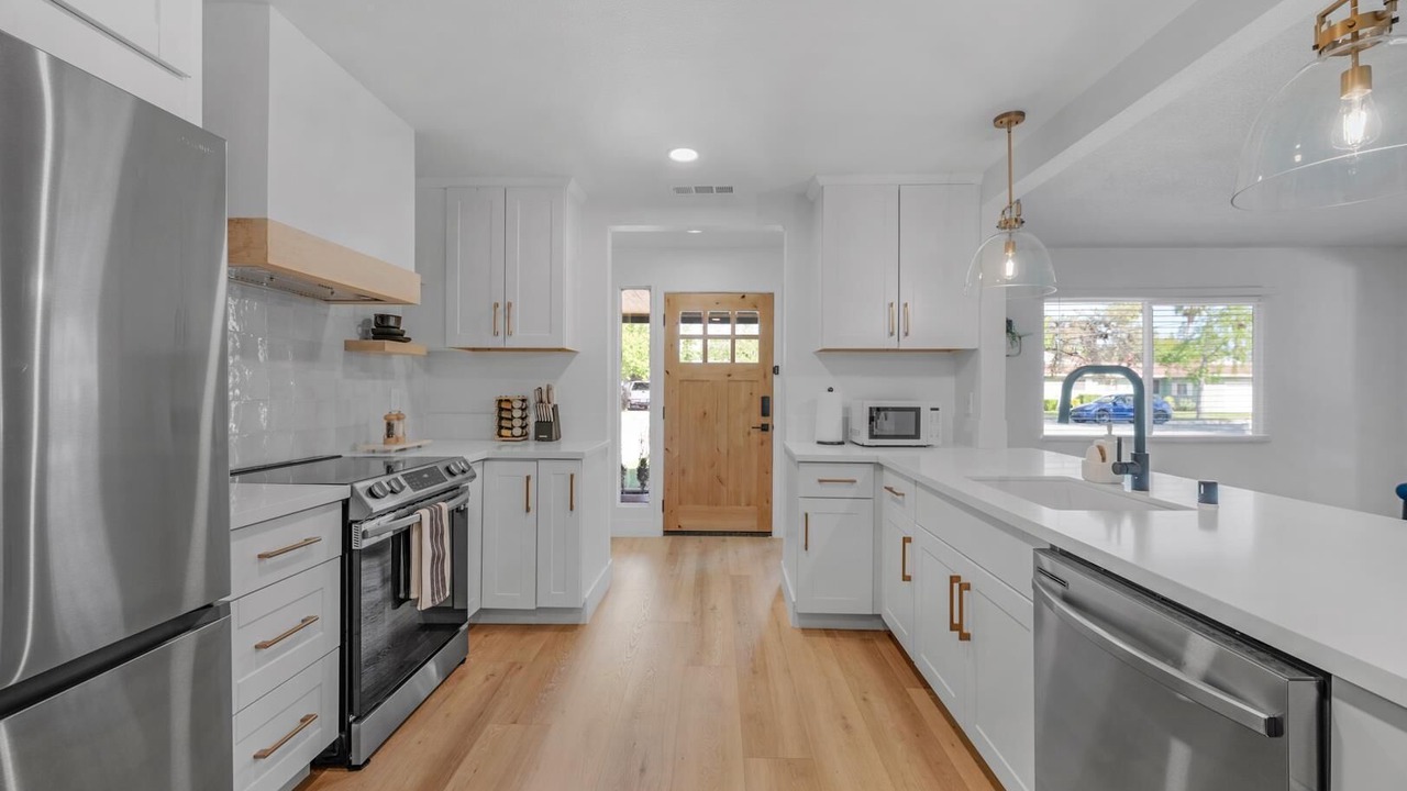 Photo of Kitchen in Raisin