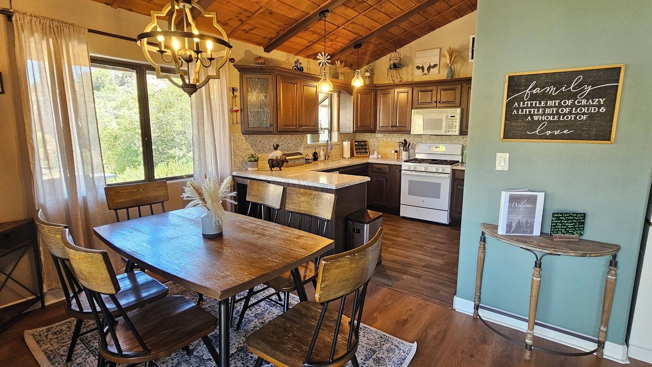 Photo of Kitchen in Kernville