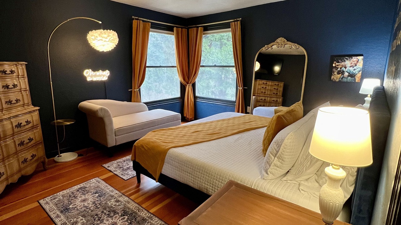 Photo of Bedroom in Nevada City
