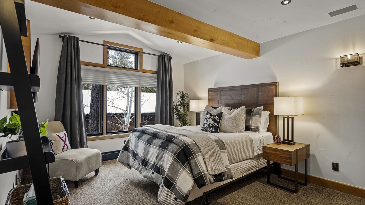 Photo of Bedroom in Incline Village