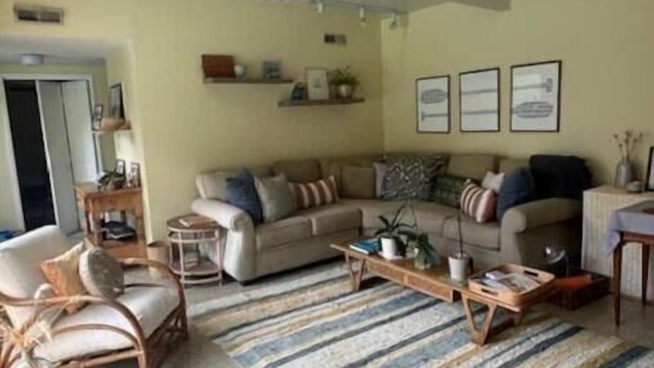 Photo of Livingroom in Lucas Valley-Marinwood