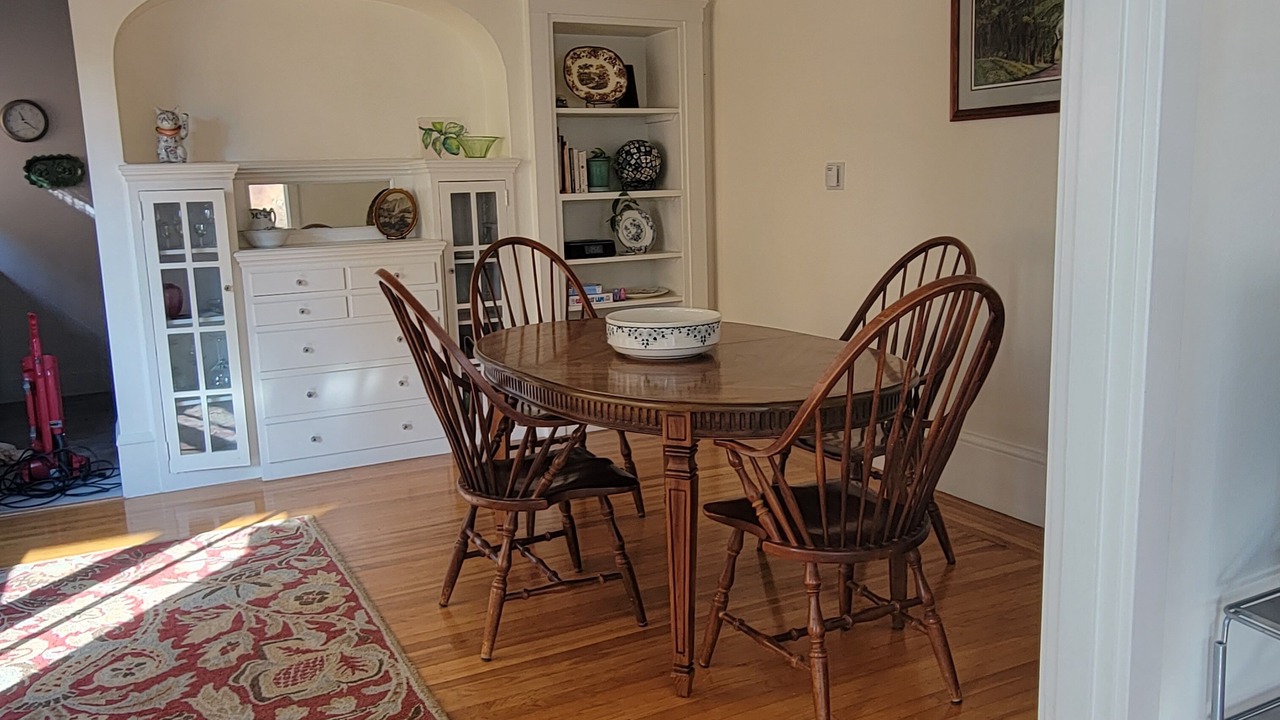 Photo of Livingroom in Cleveland Heights