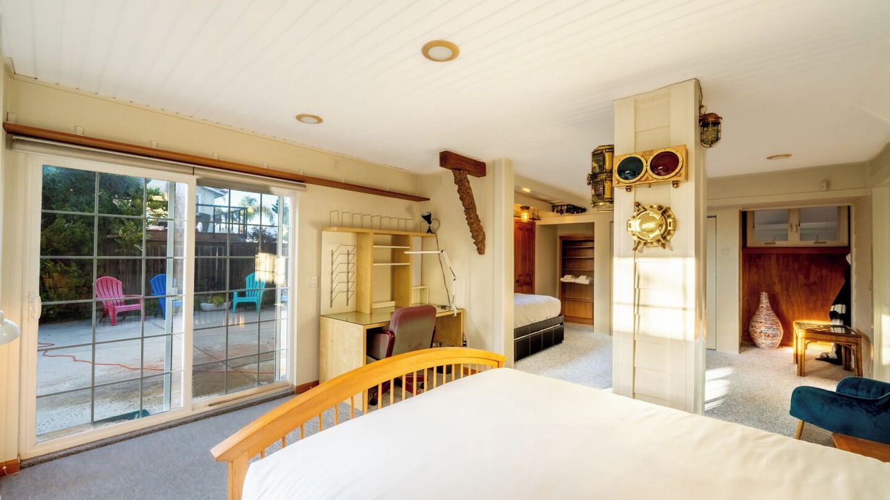 Photo of Bedroom in Pierpont Bay