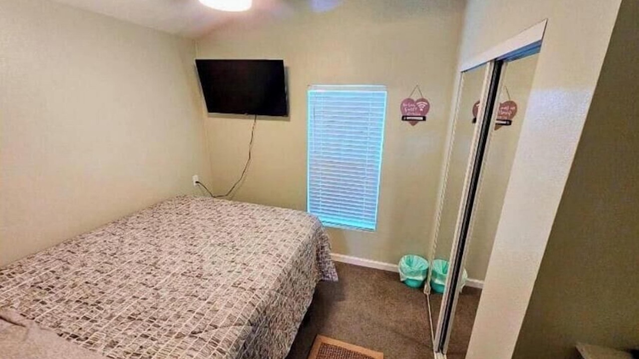 Photo of Bedroom in Lindsay