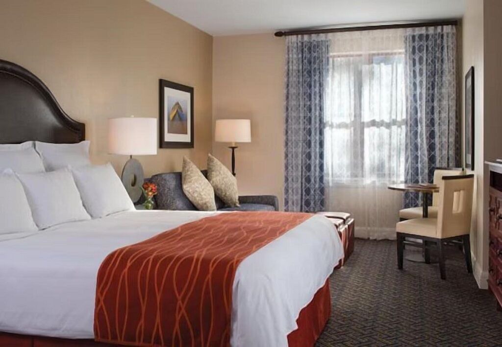 Photo of Bedroom in Stateline