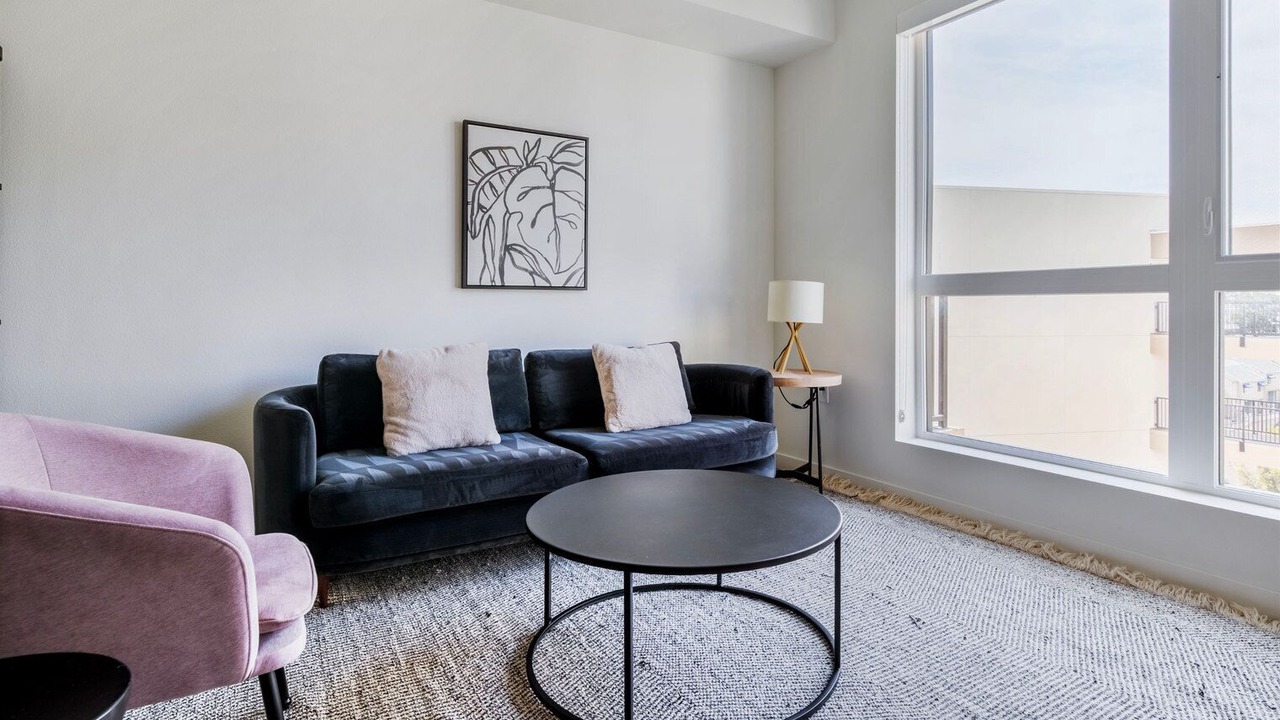 Photo of Livingroom in Hayward