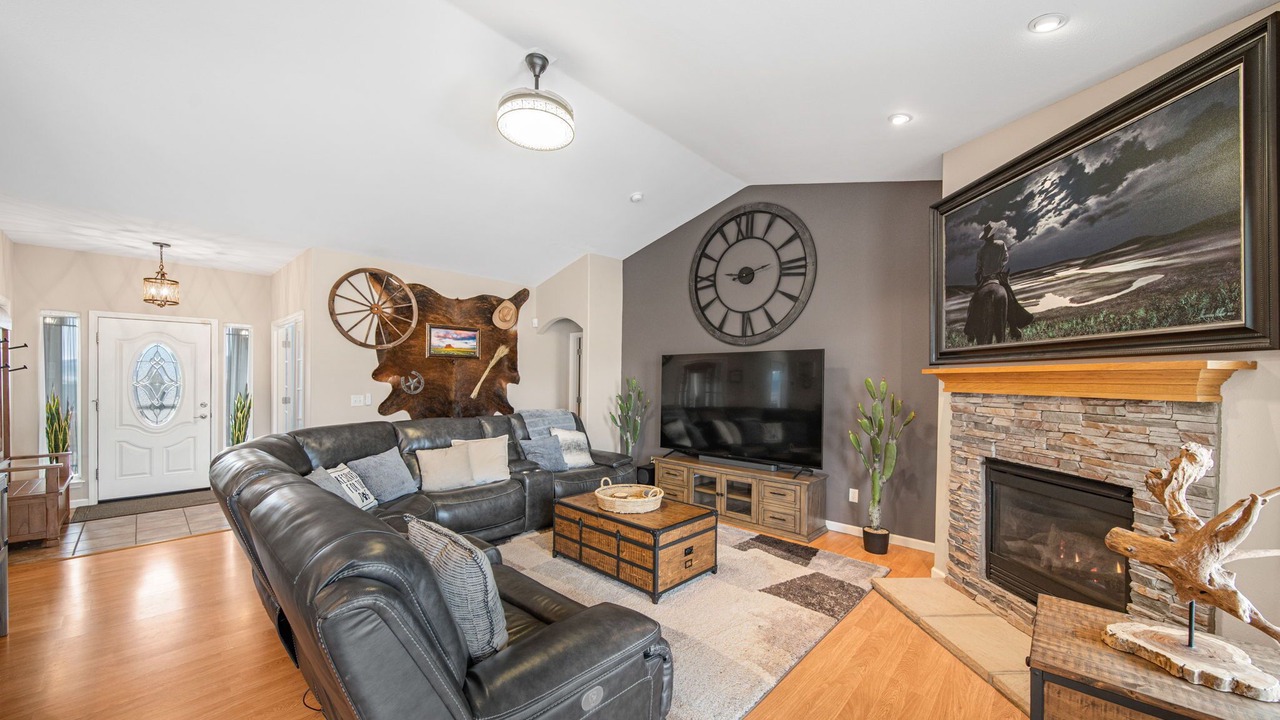 Photo of Livingroom in Mira Loma