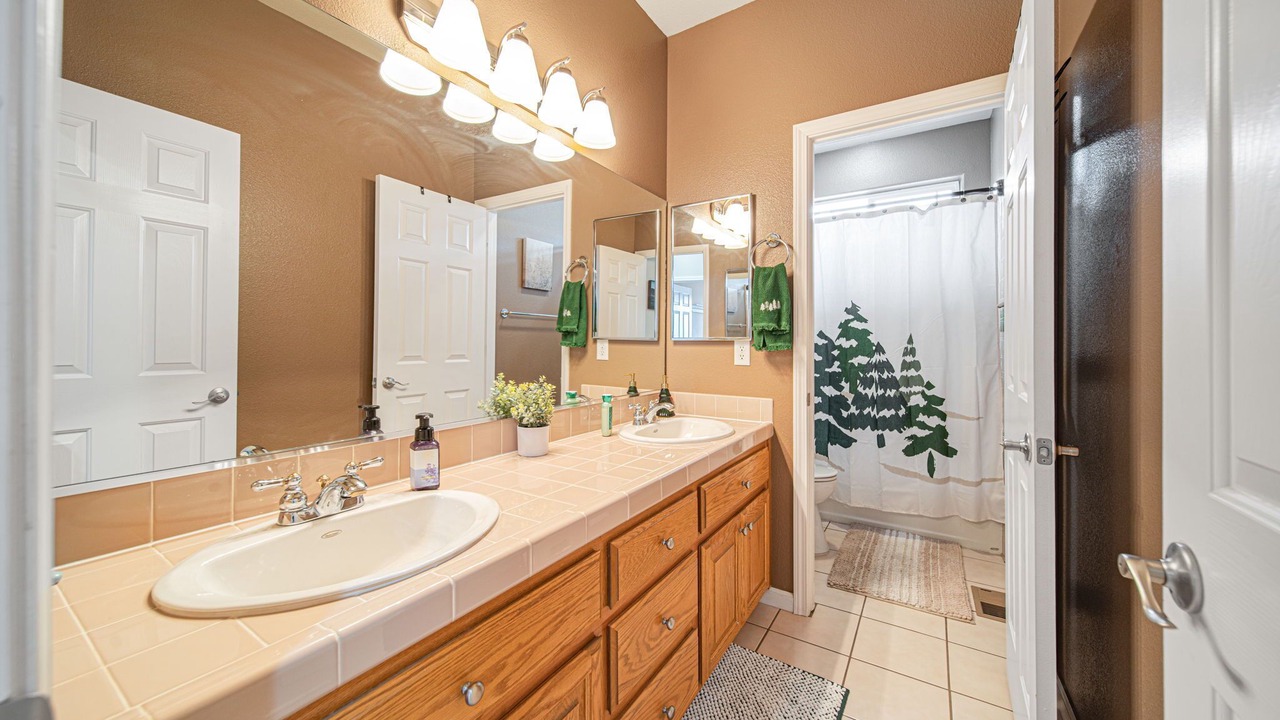 Photo of Bathroom in Mira Loma
