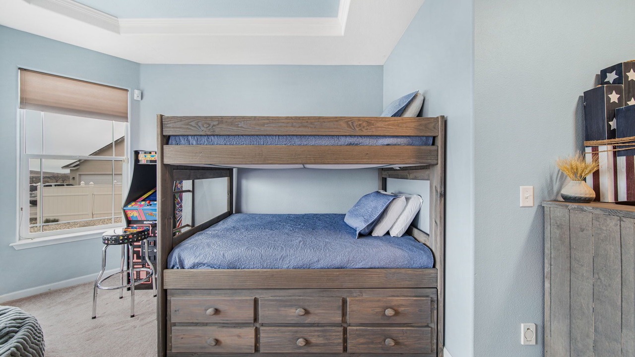 Photo of Bedroom in Mira Loma