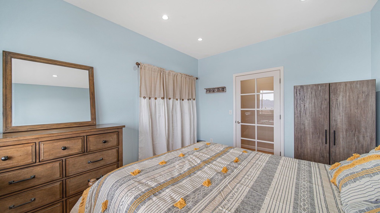 Photo of Bedroom in Mira Loma