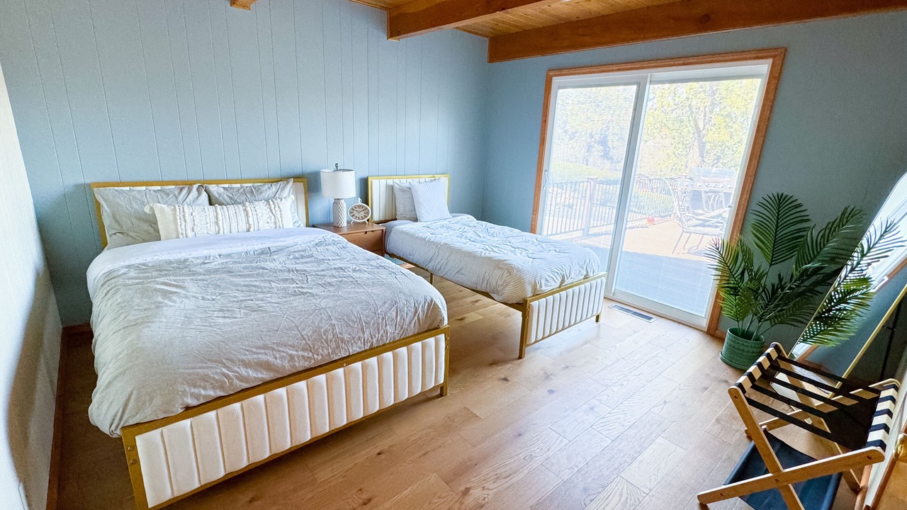 Photo of Bedroom in Groveland