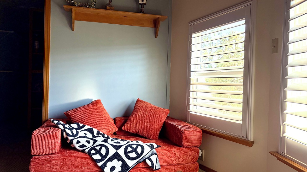 Photo of Livingroom in Groveland