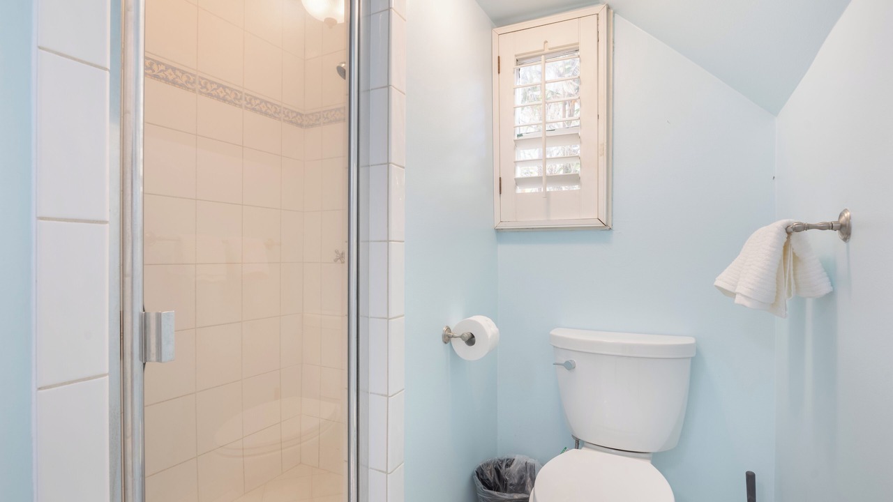 Photo of Bathroom in Hollywood Hills West