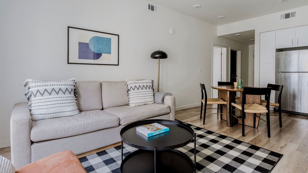 Photo of Livingroom in Hayward