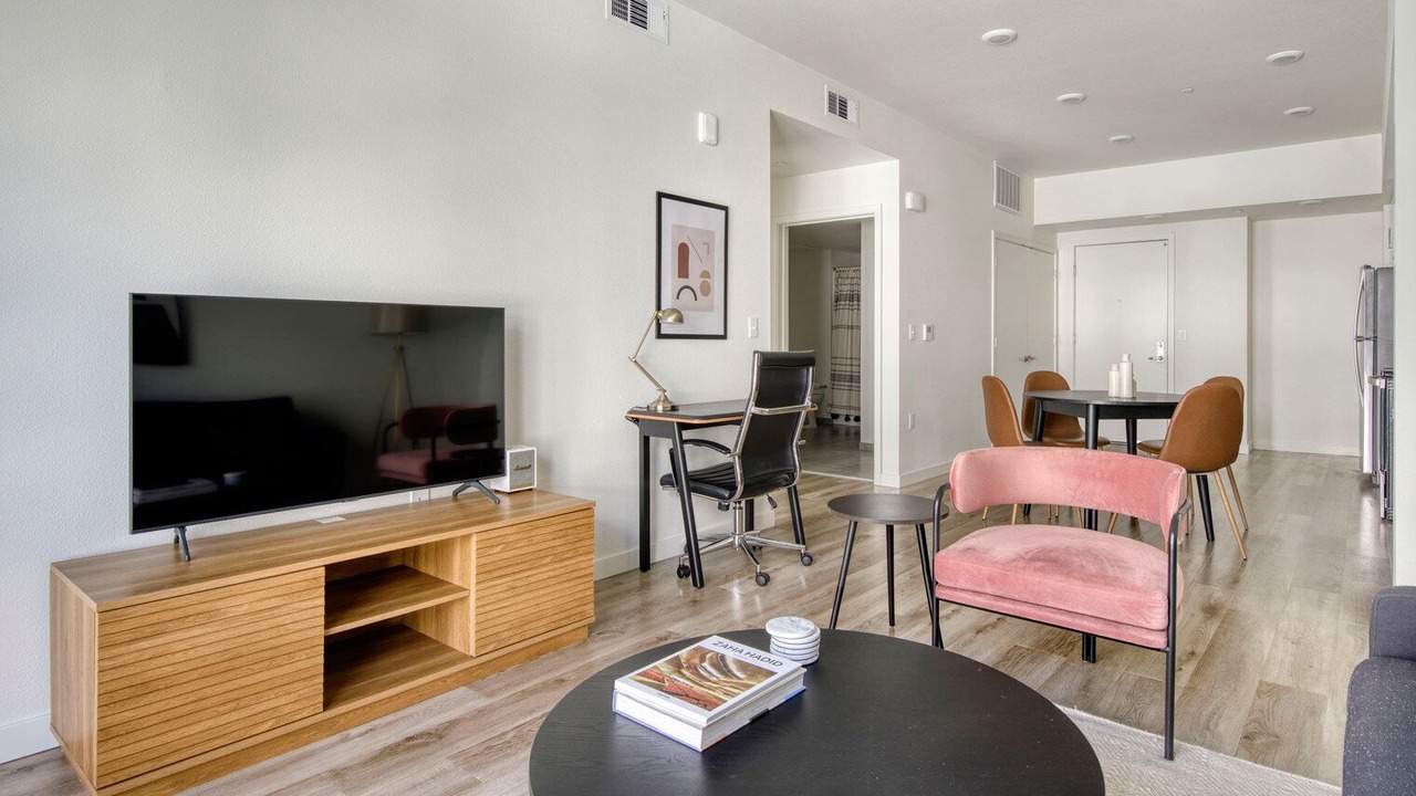 Photo of Livingroom in Hayward