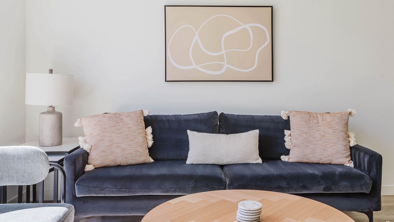 Photo of Livingroom in Hayward