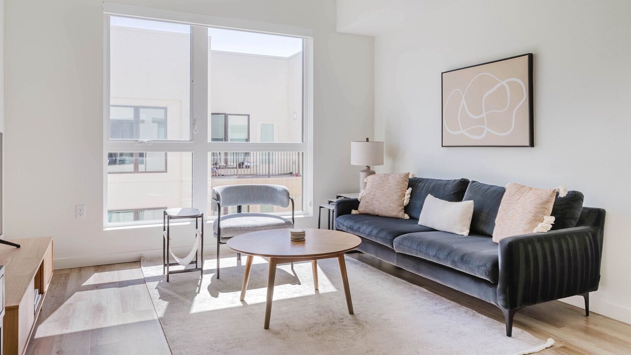 Photo of Livingroom in Hayward