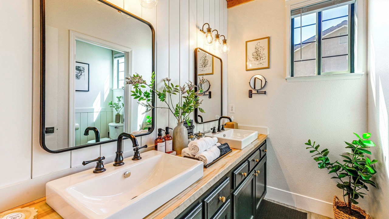 Photo of Bathroom in Clovis