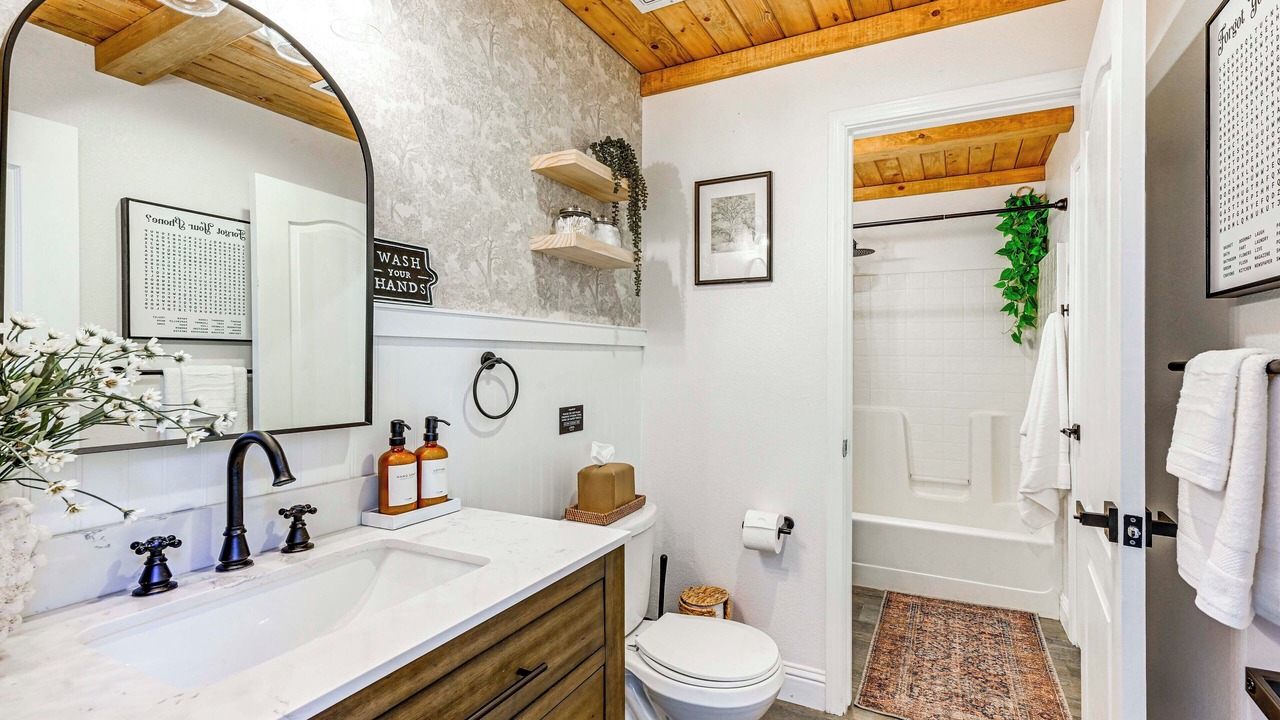 Photo of Bathroom in Clovis
