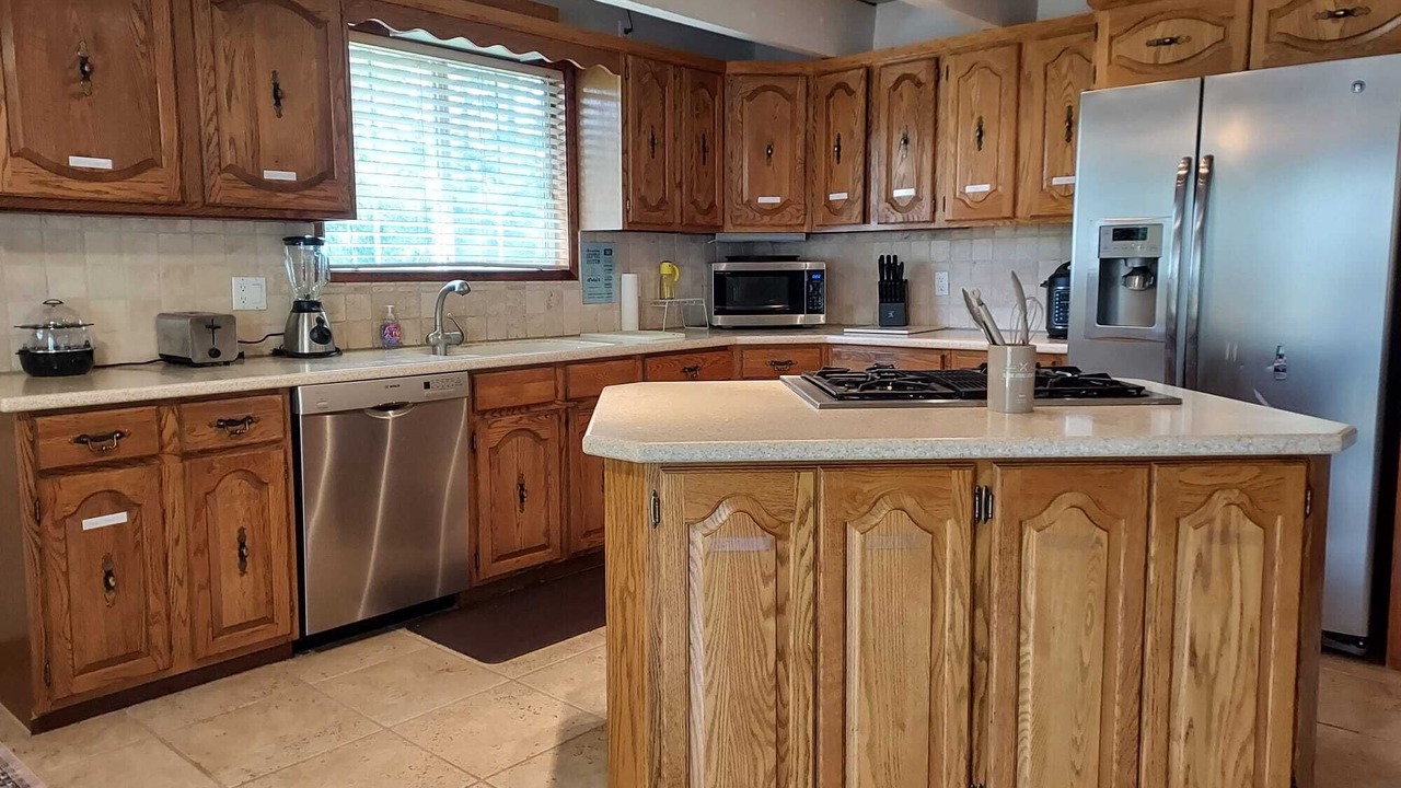 Photo of Kitchen in Groveland