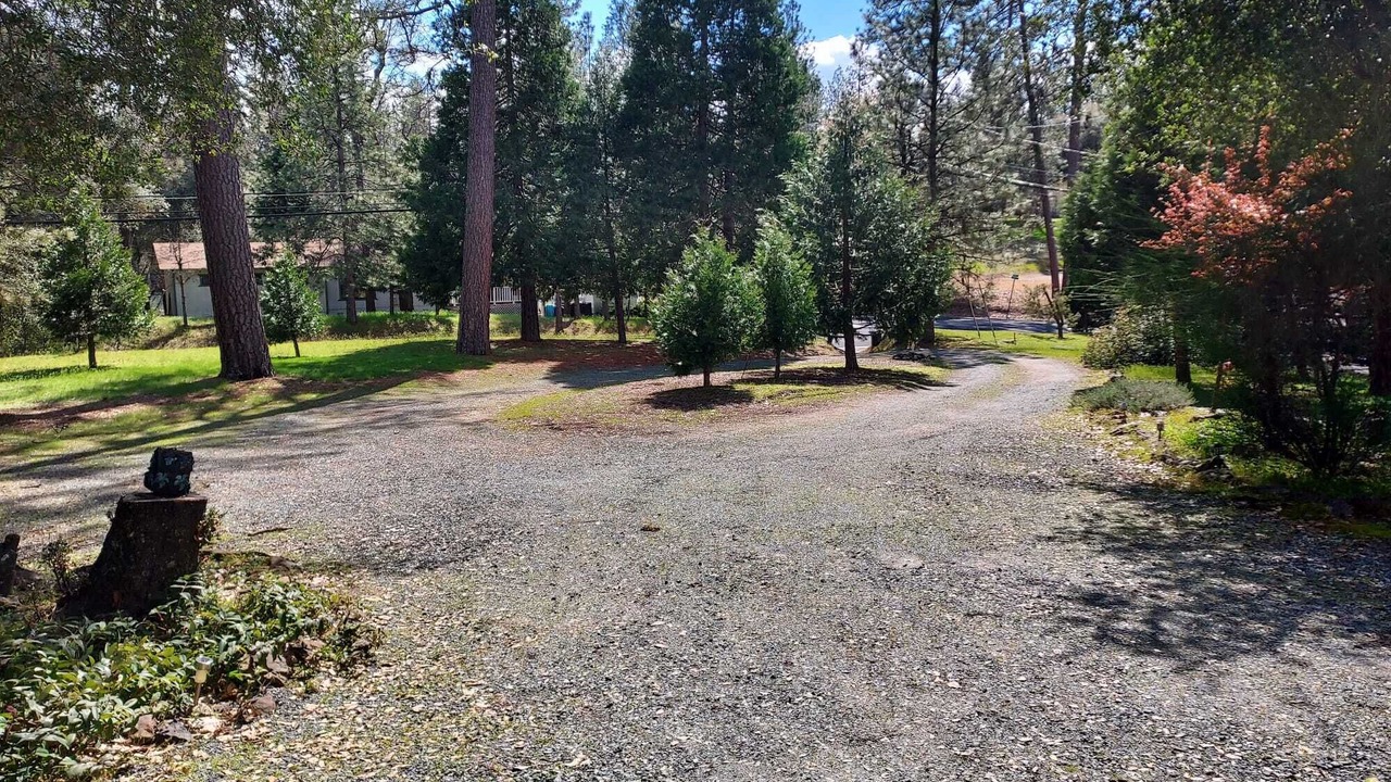 Photo of Outdoor in Groveland