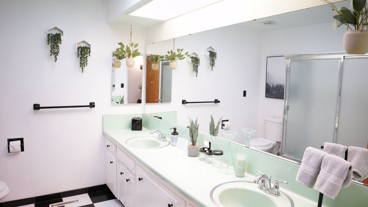 Photo of Bathroom in Oakhurst