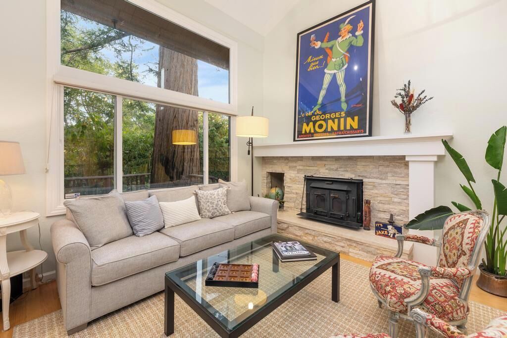 Photo of Livingroom in San Anselmo