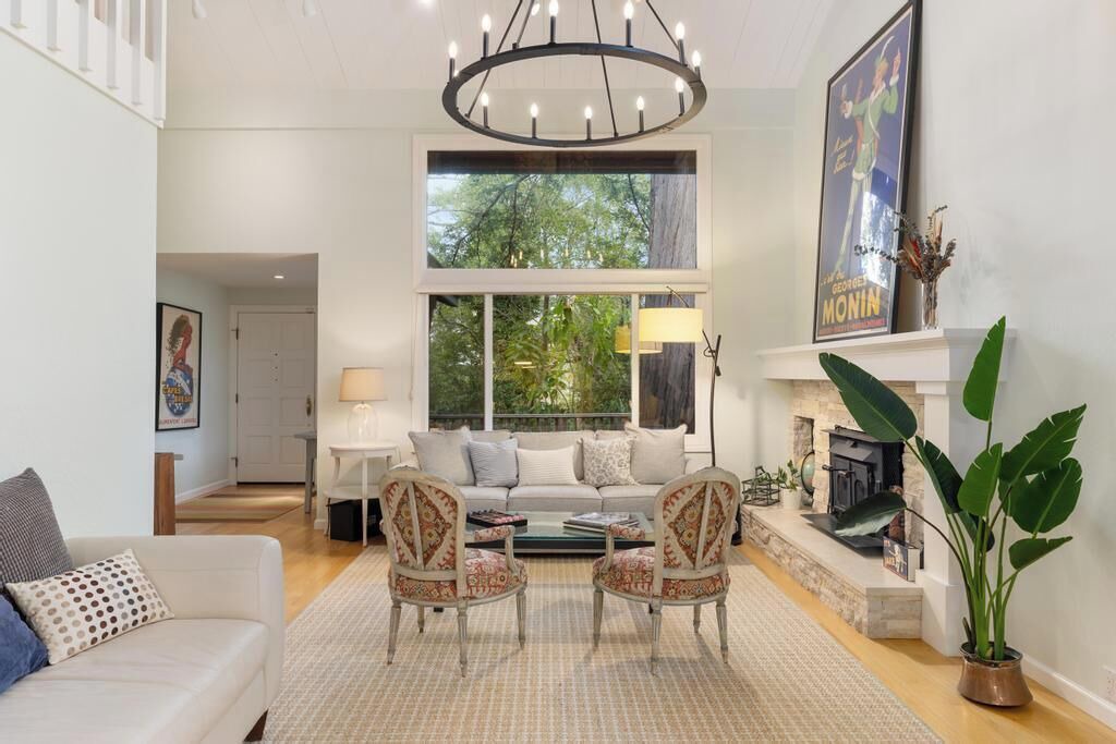 Photo of Livingroom in San Anselmo