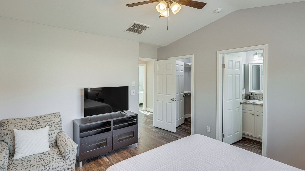 Photo of Bedroom in Pumpkin Center