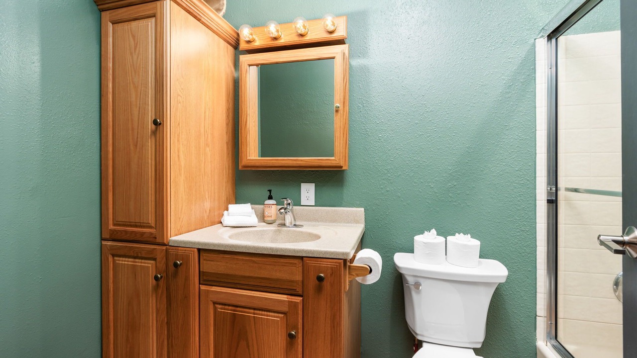 Photo of Bathroom in Sierra Cedars