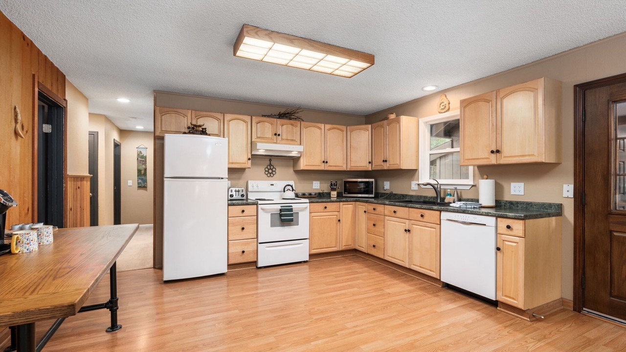 Photo of Kitchen in Sierra Cedars