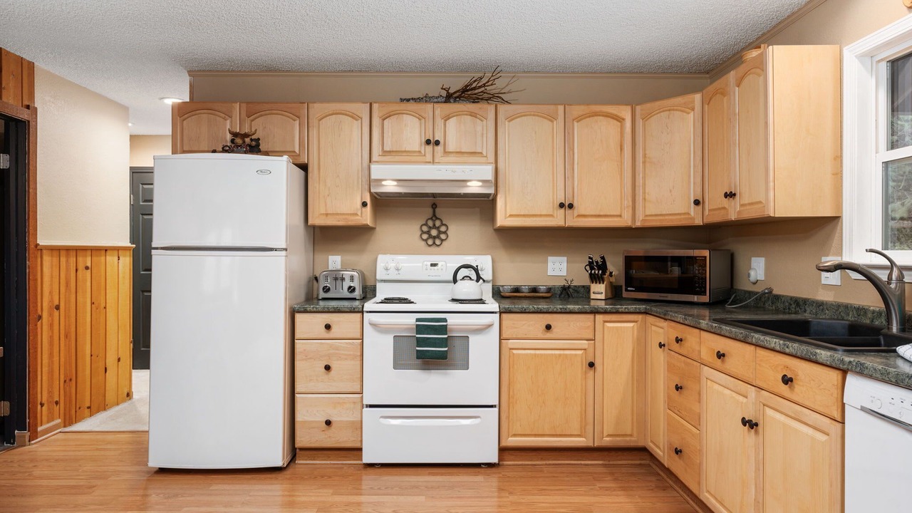 Photo of Kitchen in Sierra Cedars