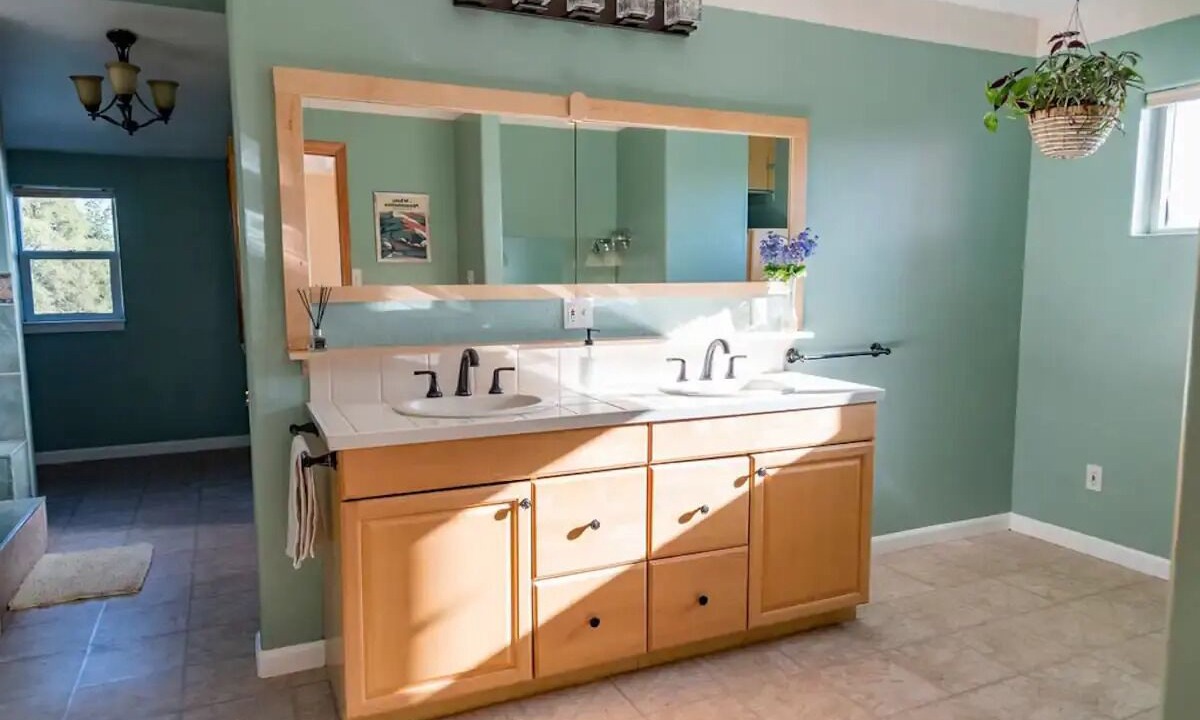 Photo of Bathroom in Cedar Ridge