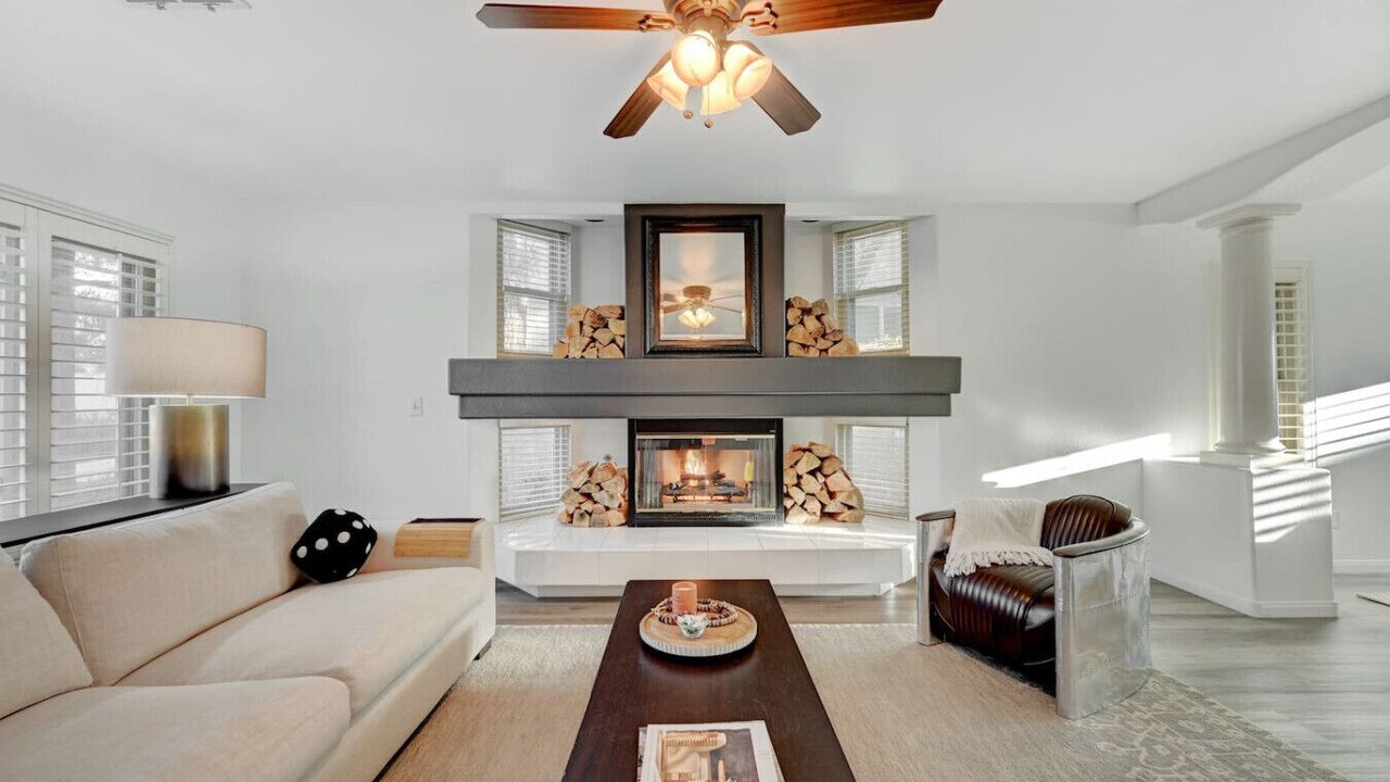 Photo of Livingroom in Silverado Ranch