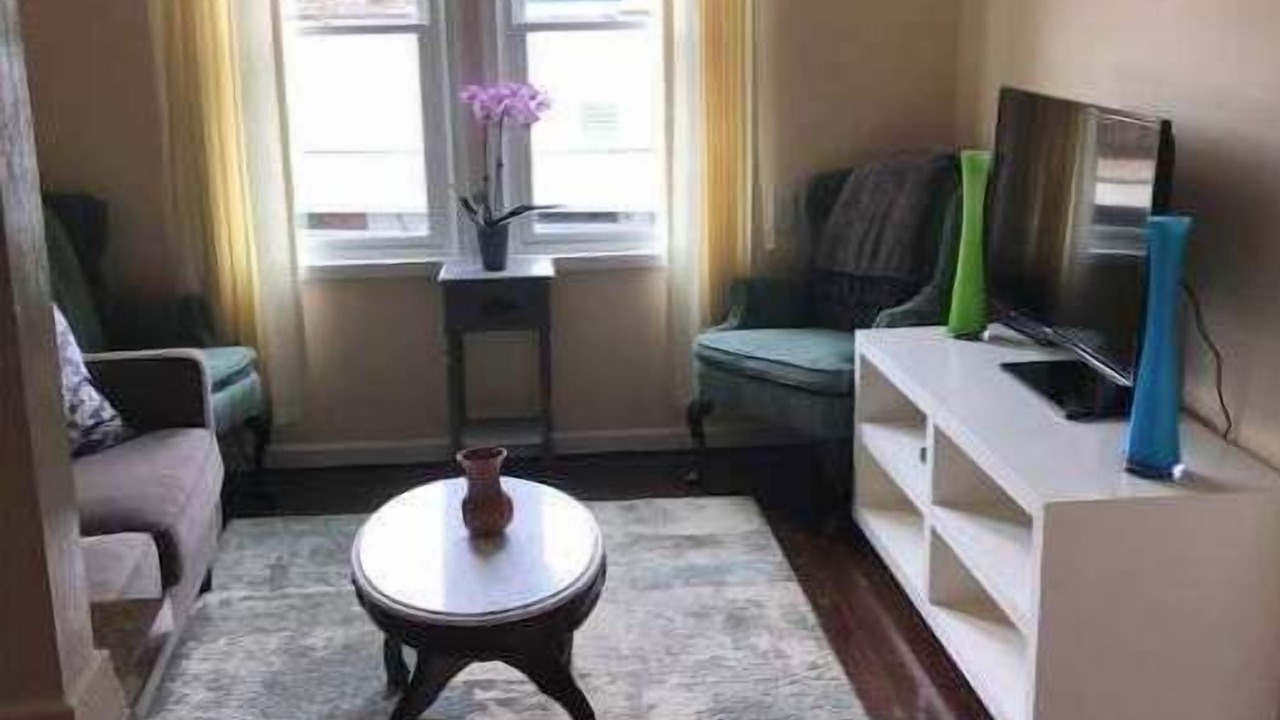 Photo of Livingroom in Jamestown