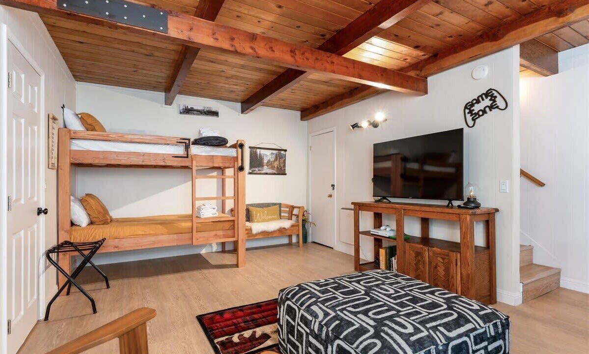 Photo of Bedroom in Sugar Pine