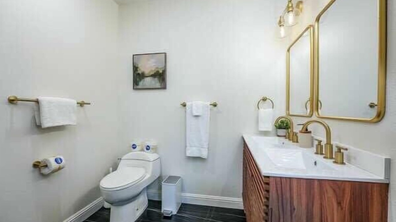 Photo of Bathroom in Sugar Pine